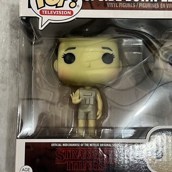 Funko Pop! Stranger Things Upside Down Eleven Barb - Picture 2 of 9